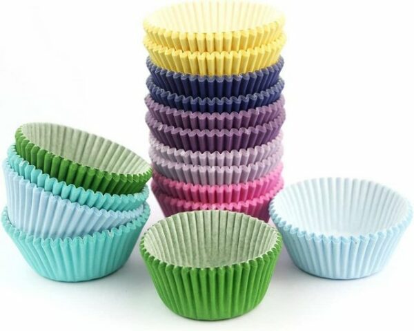 Benda Handels Muffinform 400 Stück Kuchenpapier in vier Farben